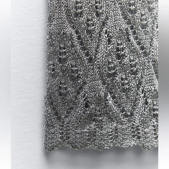 Zara NWT Mesh Metallic Thread Skirt Size L